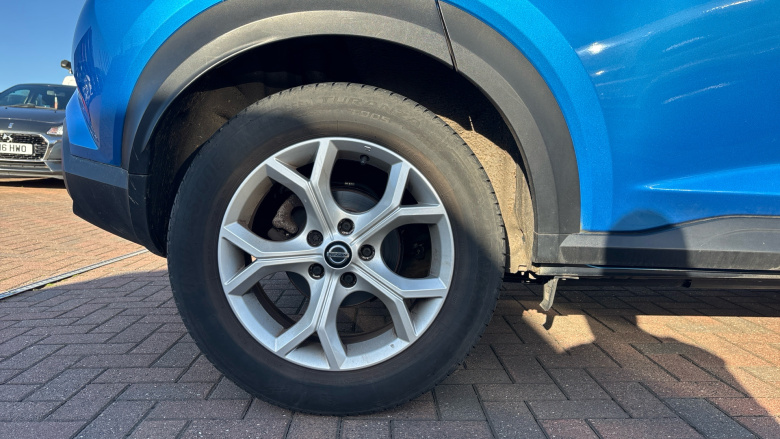 Nissan Juke 1.0 DiG-T 114 N-Connecta 5dr Petrol Hatchback